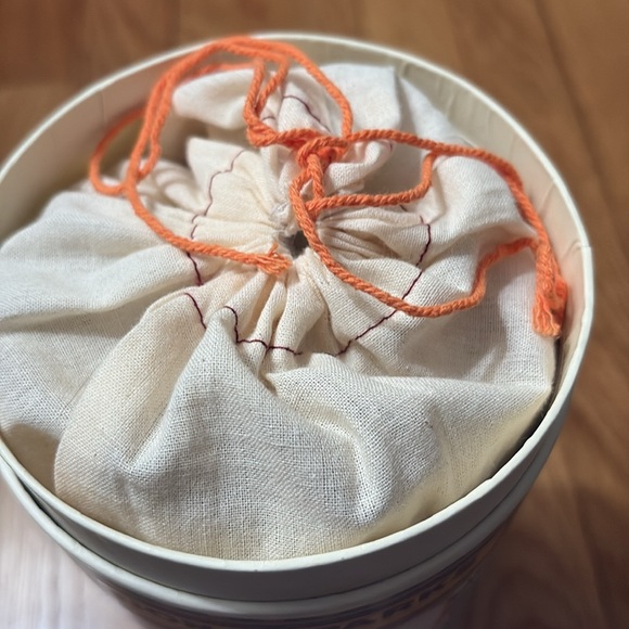 Cavallini & Co. 1000 Piece Puzzle - National Parks Map - Picture 4 of 5